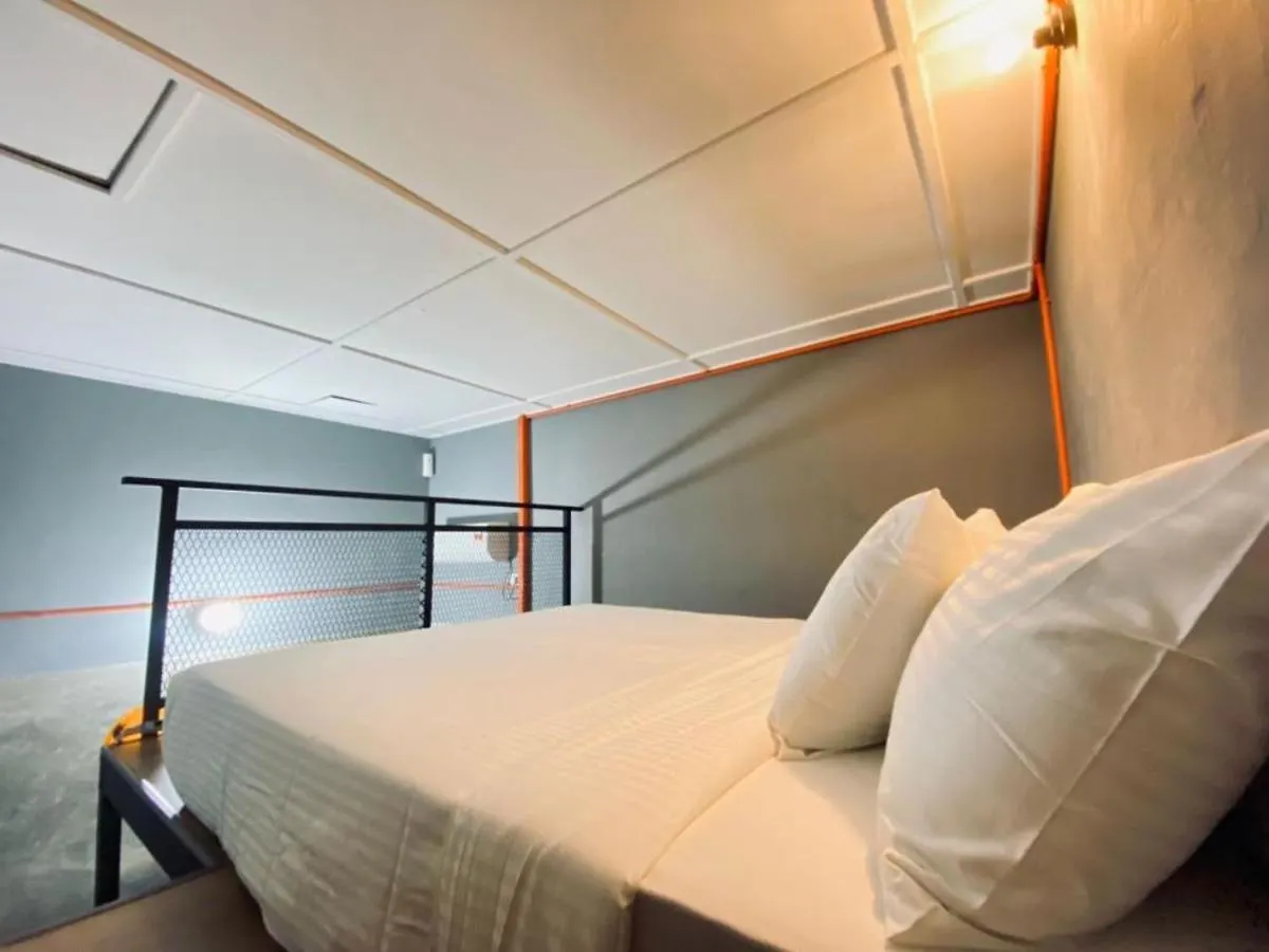 Ardour Lodge 