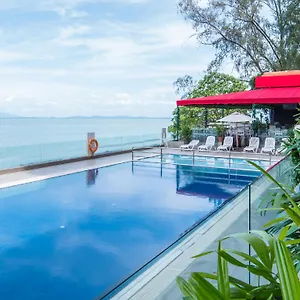3* Hotel Sentral Seaview @ ​beachfront